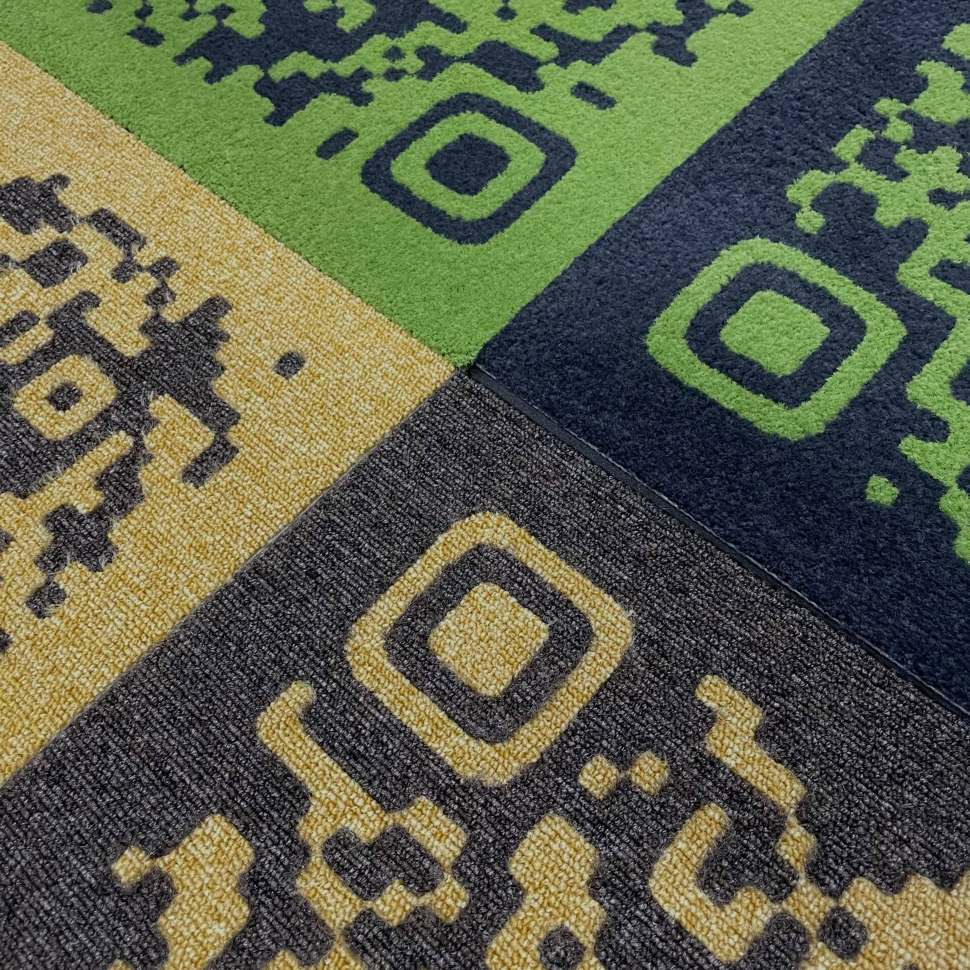 #qr コードはどれくらいの色の差でできるの？
